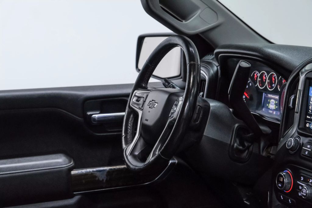 2021 CHEVROLET SILVERADO 1500 CREW CAB PICKUP 6-CYL, TURBO DIESEL, 3.0 LITER RST PICKUP 4D 5 3/4 FT