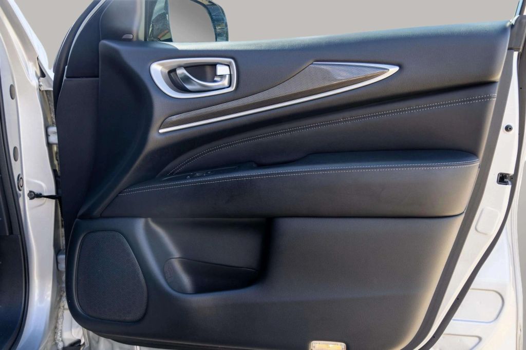 2020 INFINITI QX60 SUV V6, 3.5 LITER LUXE SPORT UTILITY 4D