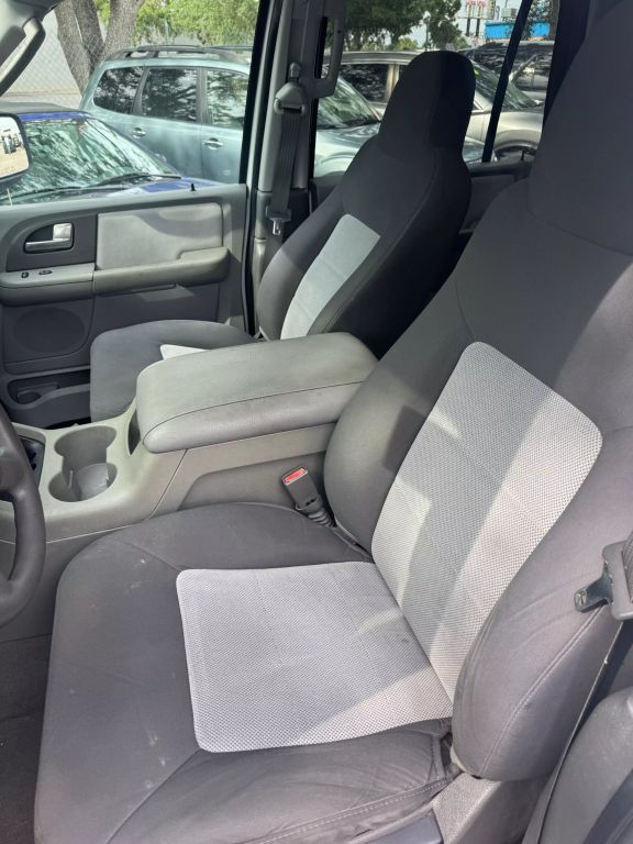 2004 FORD EXPEDITION SUV V8, 5.4 LITER XLT SPORT SUV 4D