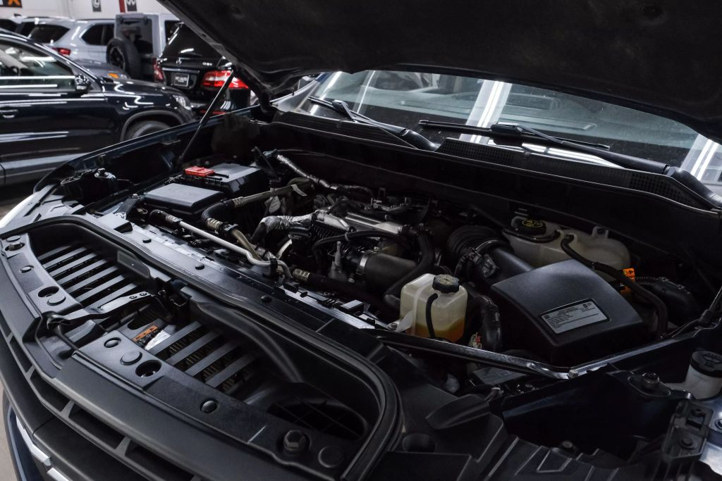 2021 CHEVROLET SILVERADO 1500 CREW CAB PICKUP 6-CYL, TURBO DIESEL, 3.0 LITER RST PICKUP 4D 5 3/4 FT