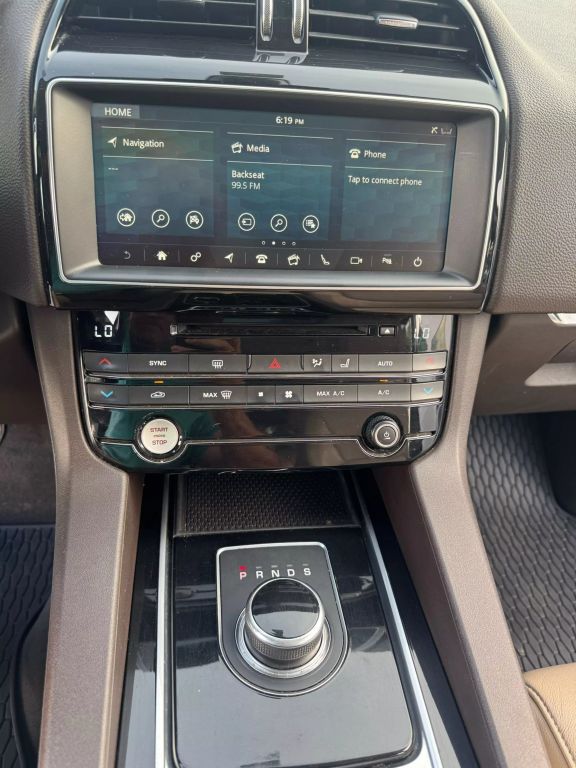 2018 JAGUAR F-PACE SUV 4-CYL, TURBO DSL, 2.0L 20D PRESTIGE SPORT UTILITY 4D