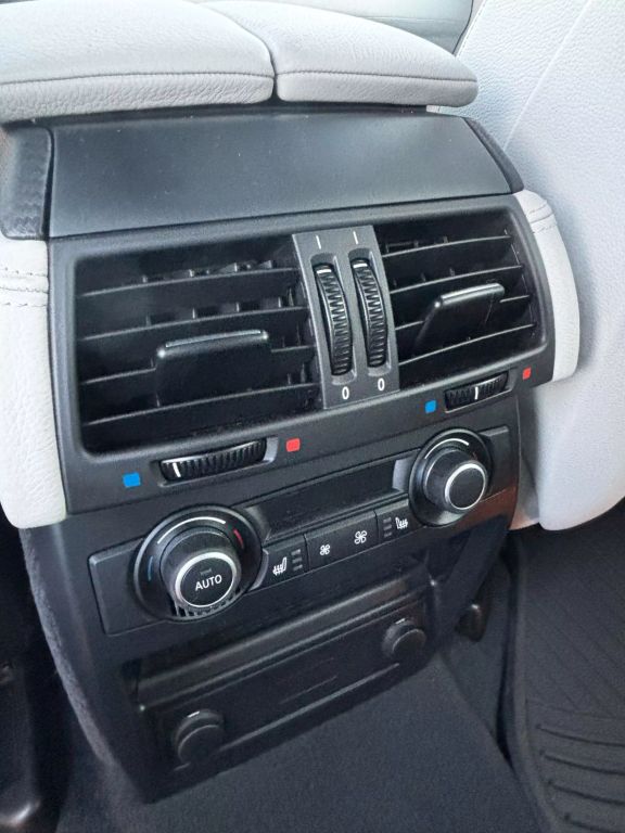 2012 BMW X5 M SUV V8, TWIN TURBO, 4.4 LITER SPORT UTILITY 4D