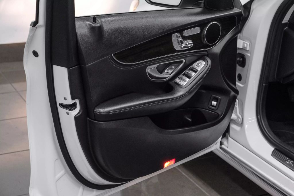2016 MERCEDES-BENZ C-CLASS SEDAN 4-CYL, TURBO, 2.0 LITER C 300 SEDAN 4D