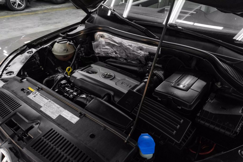 2016 VOLKSWAGEN TIGUAN SUV 4-CYL, TURBO, 2.0 LITER 2.0T S SPORT UTILITY 4D