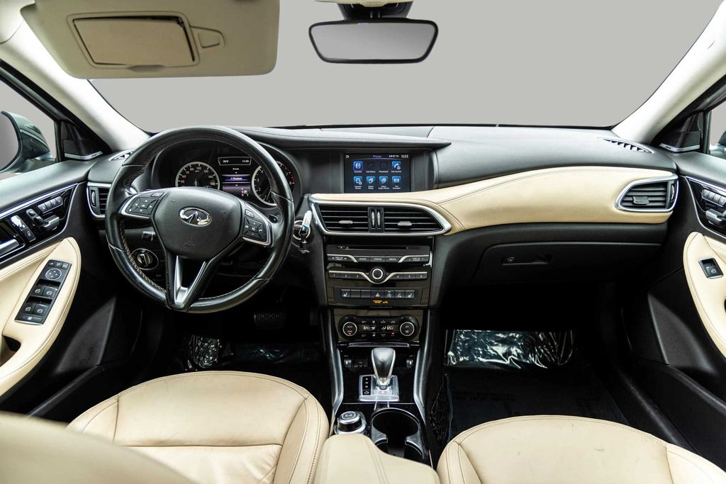 2017 INFINITI QX30 SUV 4-CYL, TURBO, 2.0 LITER PREMIUM SPORT UTILITY 4D