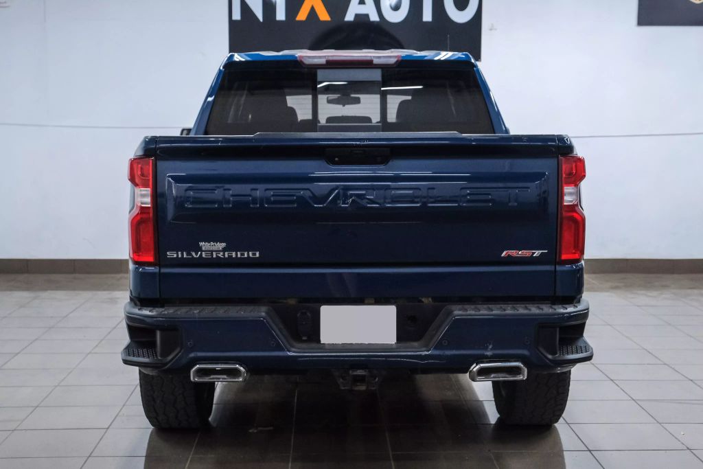 2021 CHEVROLET SILVERADO 1500 CREW CAB PICKUP 6-CYL, TURBO DIESEL, 3.0 LITER RST PICKUP 4D 5 3/4 FT
