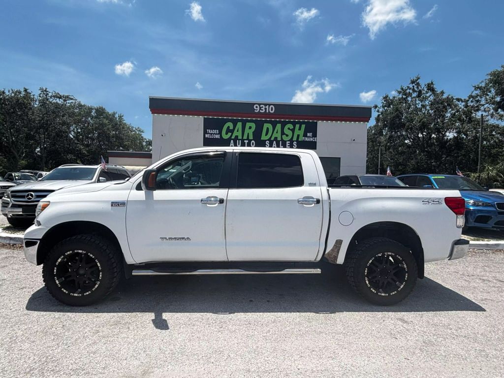 2011 TOYOTA TUNDRA CREWMAX PICKUP V8, FLEX FUEL, 5.7 LITER PICKUP 4D 5 1/2 FT