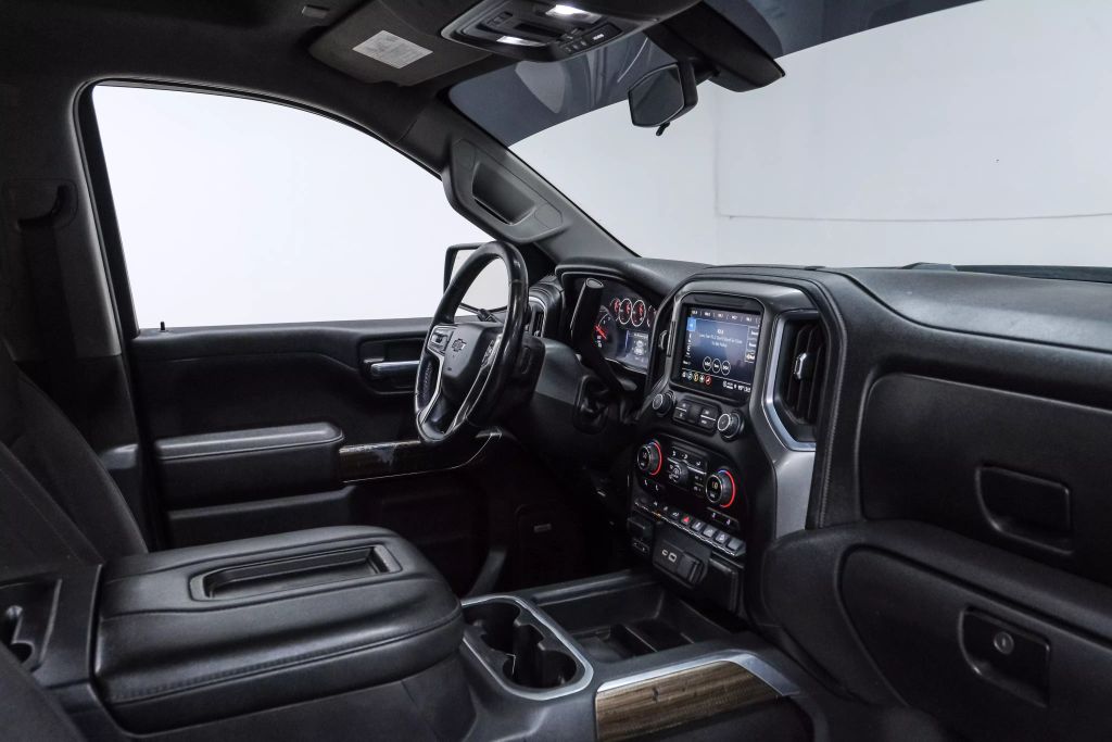 2021 CHEVROLET SILVERADO 1500 CREW CAB PICKUP 6-CYL, TURBO DIESEL, 3.0 LITER RST PICKUP 4D 5 3/4 FT