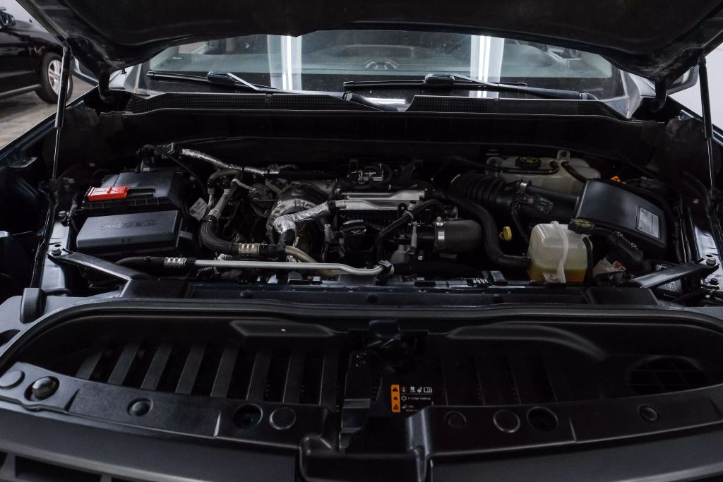 2021 CHEVROLET SILVERADO 1500 CREW CAB PICKUP 6-CYL, TURBO DIESEL, 3.0 LITER RST PICKUP 4D 5 3/4 FT