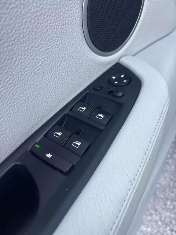 2012 BMW X5 M SUV V8, TWIN TURBO, 4.4 LITER SPORT UTILITY 4D
