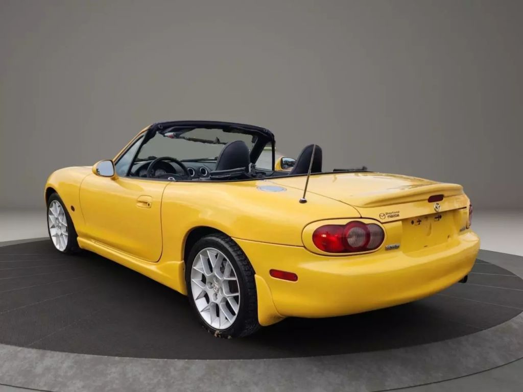 2002 Mazda Mx-5 Miata - Image 10
