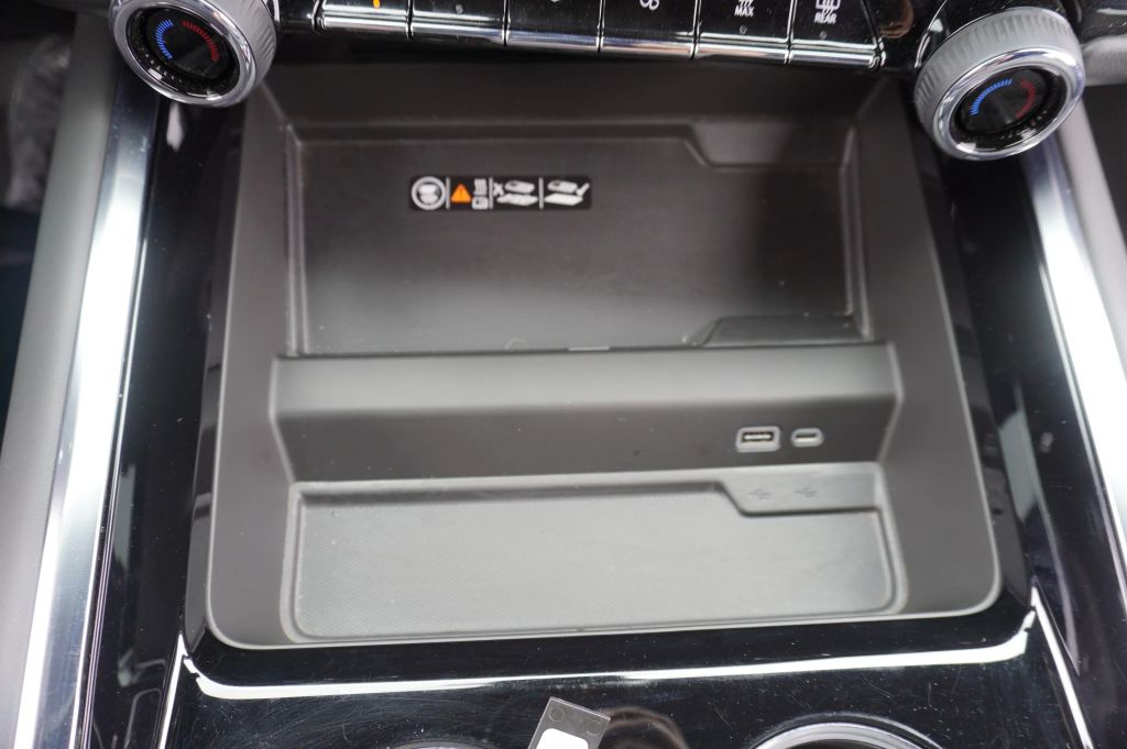 2025 CHEVROLET SUBURBAN SUV V8, ECOTEC3, DFM, 5.3 LITER RST SPORT UTILITY 4D