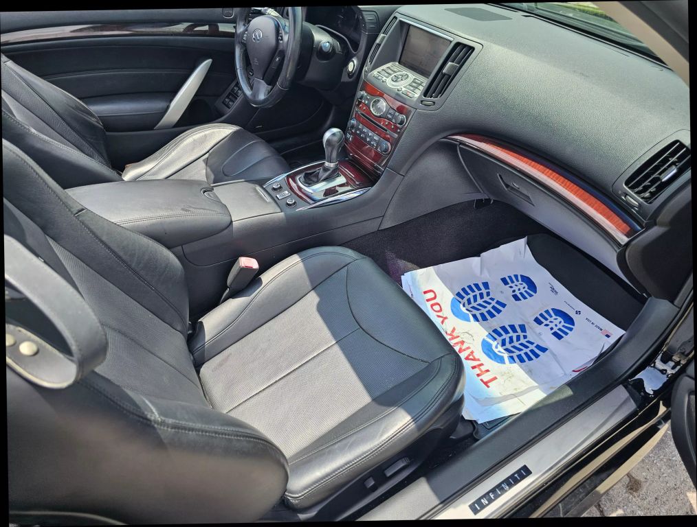 2014 Infiniti Q60 - Image 17