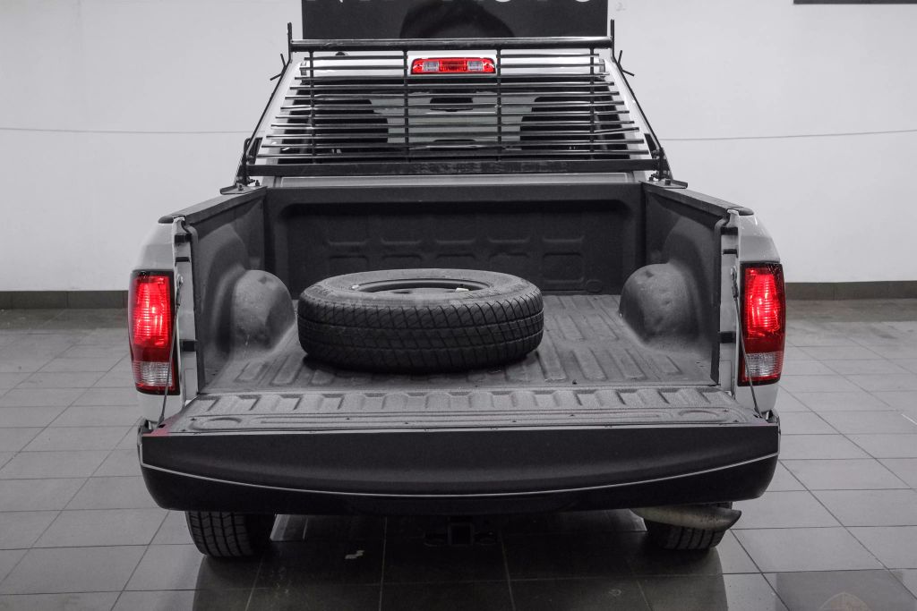 2022 RAM 1500 CLASSIC CREW CAB PICKUP V8, HEMI, 5.7 LITER TRADESMAN PICKUP 4D 6 1/3 FT