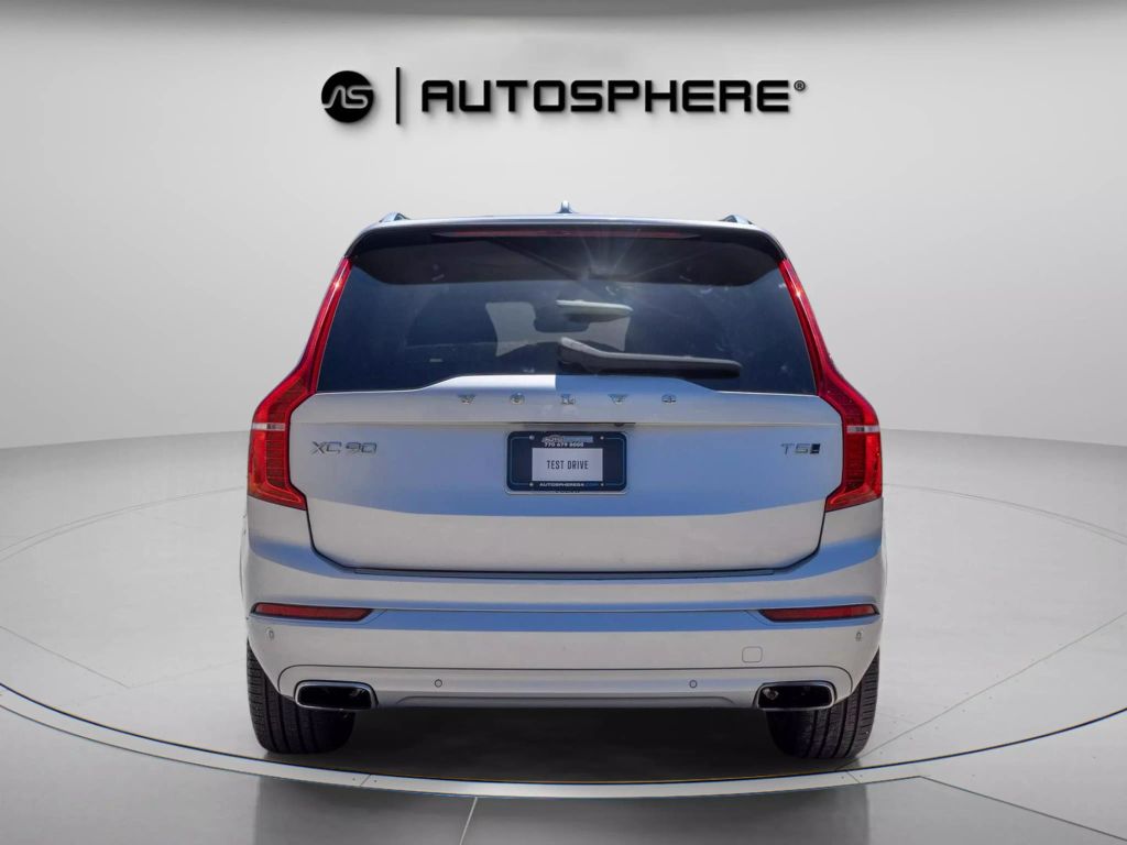 2020 VOLVO XC90 SUV 4-CYL, DRIVE-E, TURBO, 2.0 LITER T5 MOMENTUM SPORT UTILITY 4D