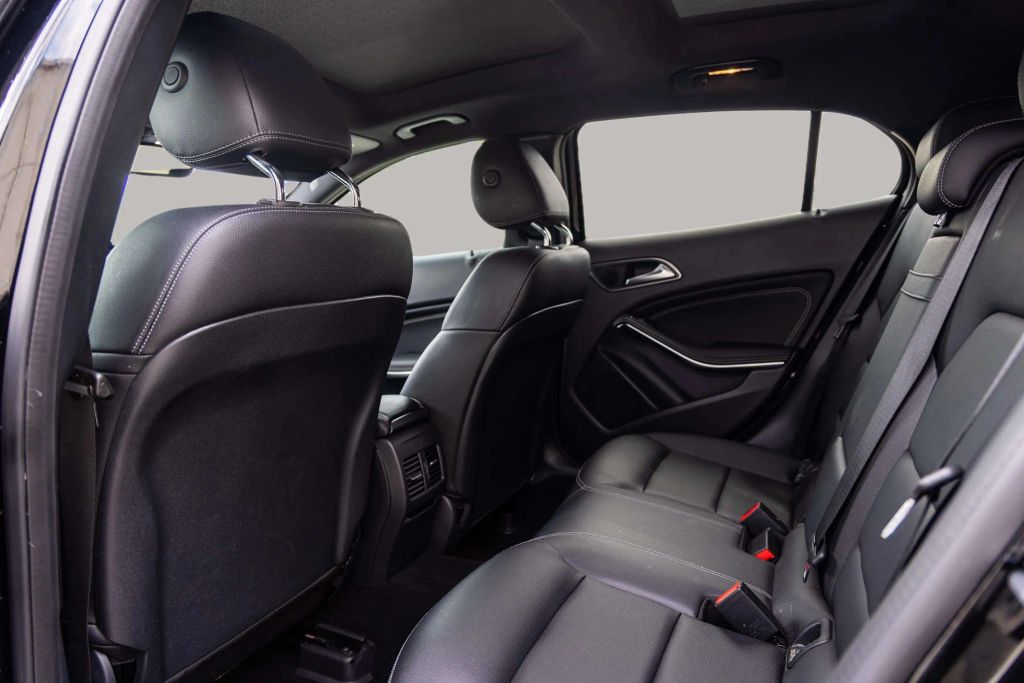 2019 MERCEDES-BENZ GLA SUV 4-CYL, TURBO, 2.0 LITER GLA 250 4MATIC SPORT UTILITY 4D