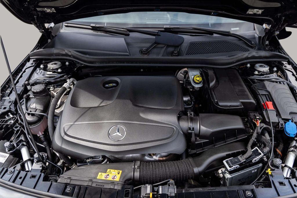 2019 MERCEDES-BENZ GLA SUV 4-CYL, TURBO, 2.0 LITER GLA 250 4MATIC SPORT UTILITY 4D