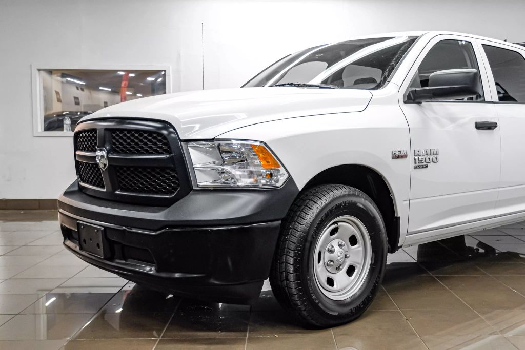 2022 RAM 1500 CLASSIC CREW CAB PICKUP V8, HEMI, 5.7 LITER TRADESMAN PICKUP 4D 6 1/3 FT