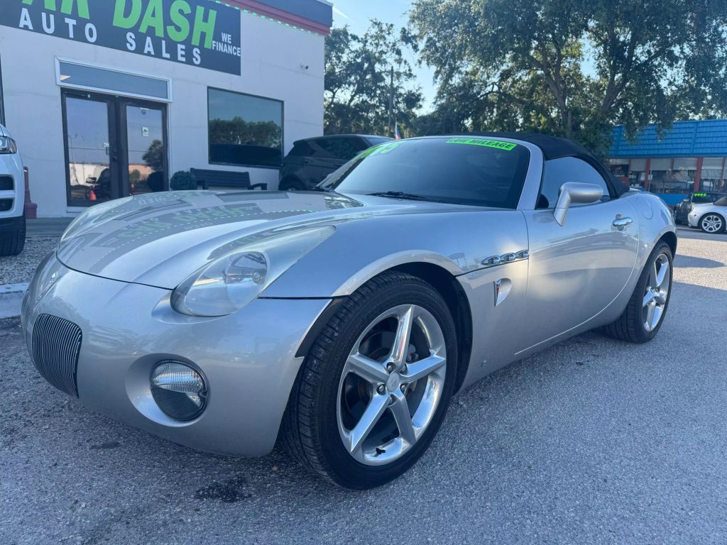 2006 PONTIAC SOLSTICE CONVERTIBLE 4-CYL, 2.4 LITER CONVERTIBLE 2D
