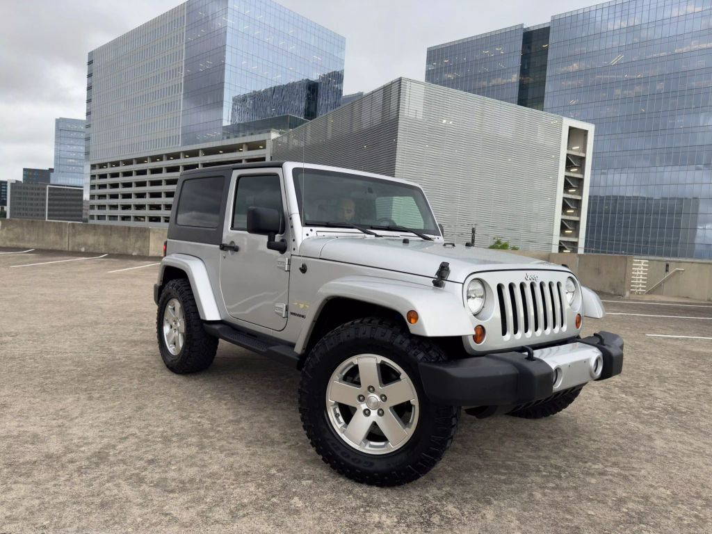 Used 2008 Jeep Wrangler Sahara with VIN 1J4FA54148L591283 for sale in Austin, TX
