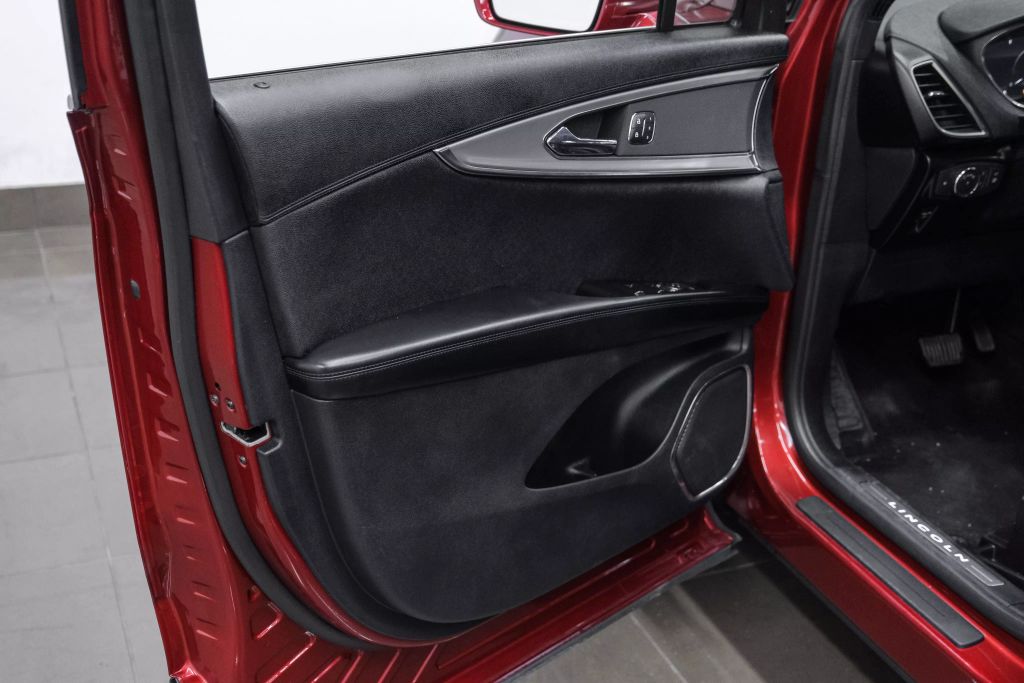 2019 LINCOLN NAUTILUS SUV 4-CYL, TURBO, 2.0 LITER SELECT SPORT UTILITY 4D