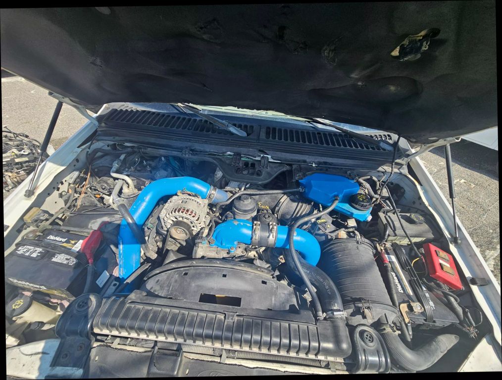 2004 Ford F250 Super Duty Crew Cab - Image 11