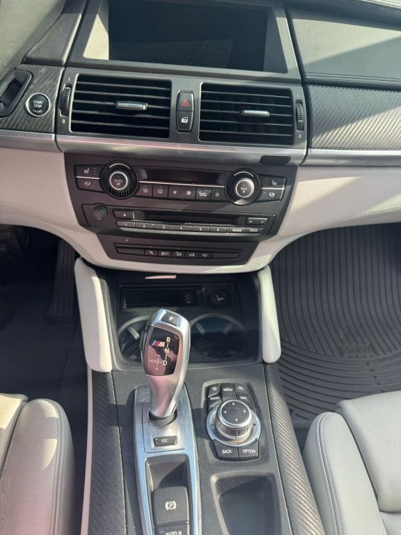 2012 BMW X5 M SUV V8, TWIN TURBO, 4.4 LITER SPORT UTILITY 4D