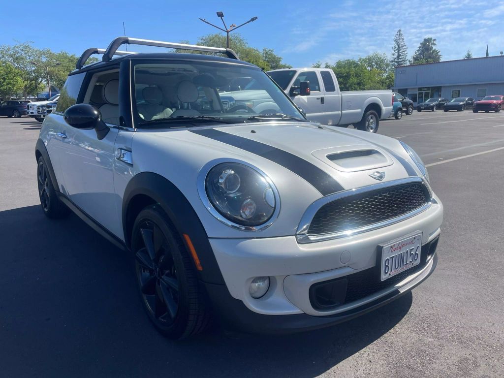 2012 MINI Cooper S's photo