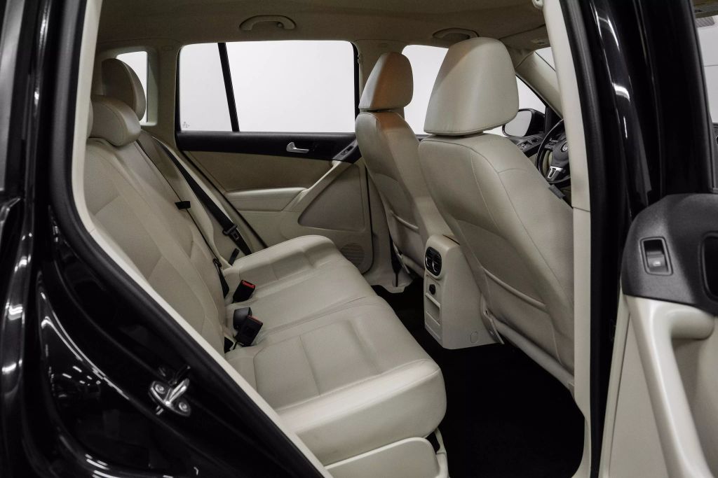 2016 VOLKSWAGEN TIGUAN SUV 4-CYL, TURBO, 2.0 LITER 2.0T S SPORT UTILITY 4D