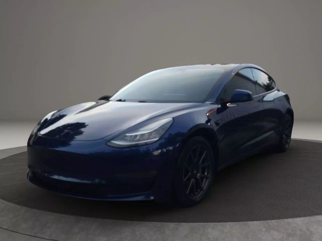 2019 Tesla Model 3 - Image 5 2019 Tesla Model 3 - Image 5