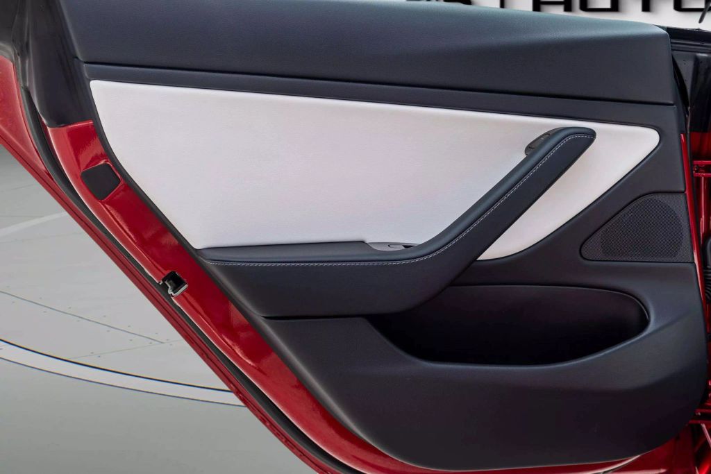 2018 TESLA MODEL 3 SEDAN DUAL ELECTRIC MOTORS LONG RANGE SEDAN 4D
