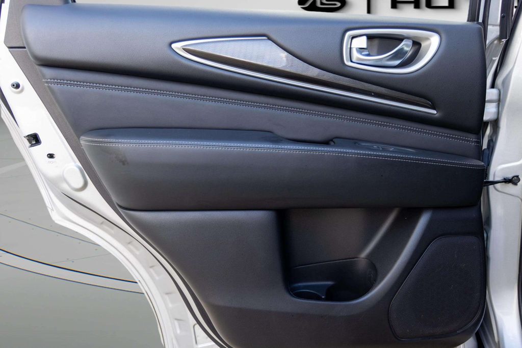 2020 INFINITI QX60 SUV V6, 3.5 LITER LUXE SPORT UTILITY 4D