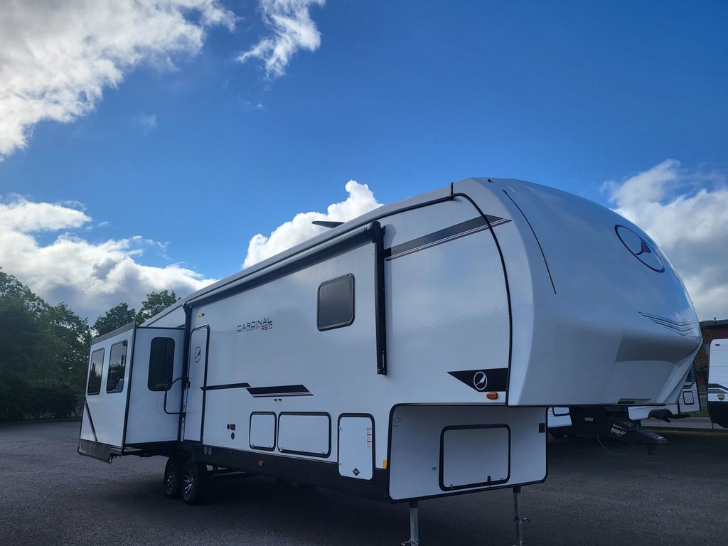 2023 CARDINAL BY FOREST RIVER CARDINAL RED FW - - 36MB