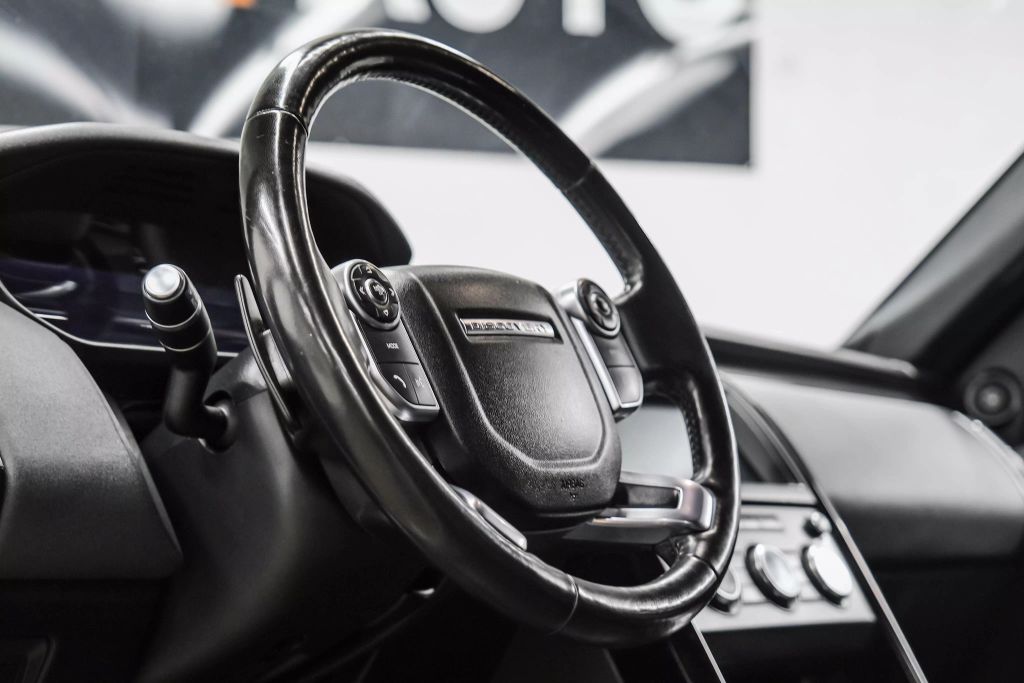 2018 LAND ROVER DISCOVERY SUV V6, SUPERCHARGED, 3.0 LITER SE SPORT UTILITY 4D