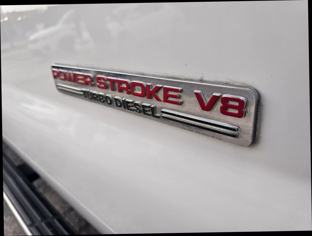 2004 Ford F250 Super Duty Crew Cab - Image 20