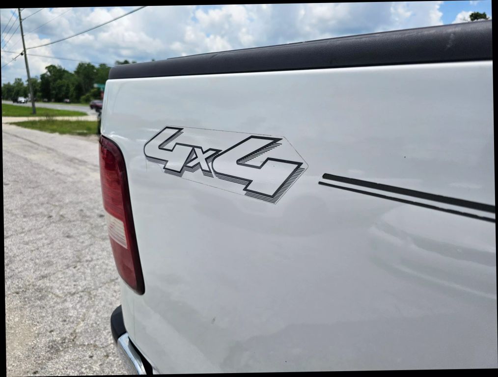 2008 Ford F150 Supercrew Cab - Image 9