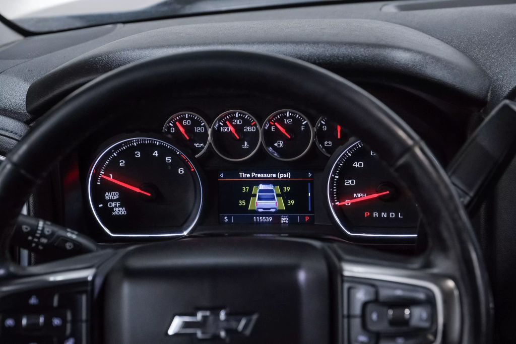 2021 CHEVROLET SILVERADO 1500 CREW CAB PICKUP 6-CYL, TURBO DIESEL, 3.0 LITER RST PICKUP 4D 5 3/4 FT