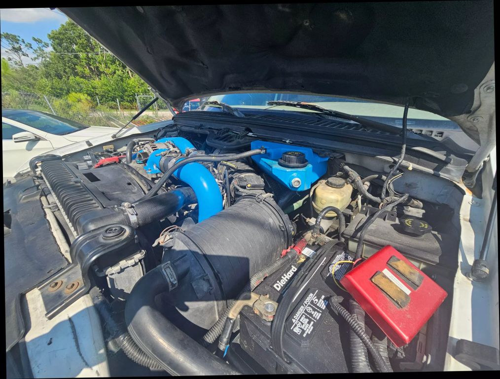 2004 Ford F250 Super Duty Crew Cab - Image 10