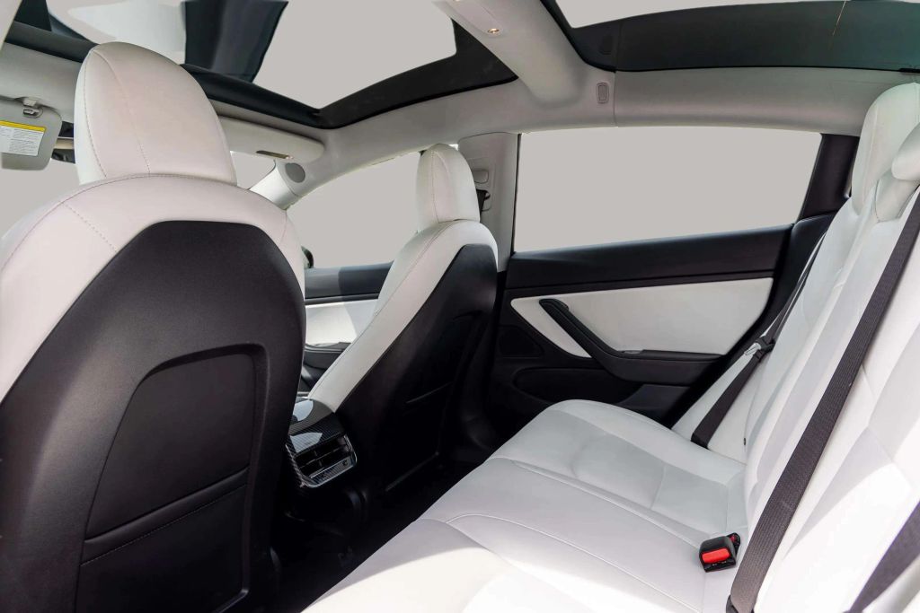 2018 TESLA MODEL 3 SEDAN DUAL ELECTRIC MOTORS LONG RANGE SEDAN 4D