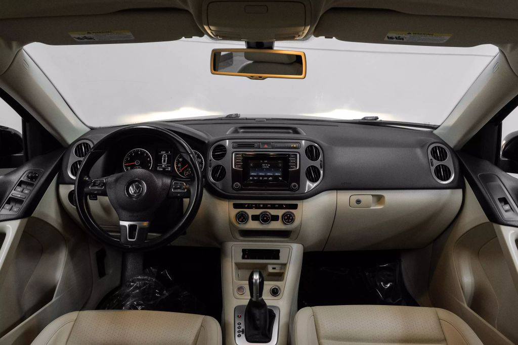 2016 VOLKSWAGEN TIGUAN SUV 4-CYL, TURBO, 2.0 LITER 2.0T S SPORT UTILITY 4D