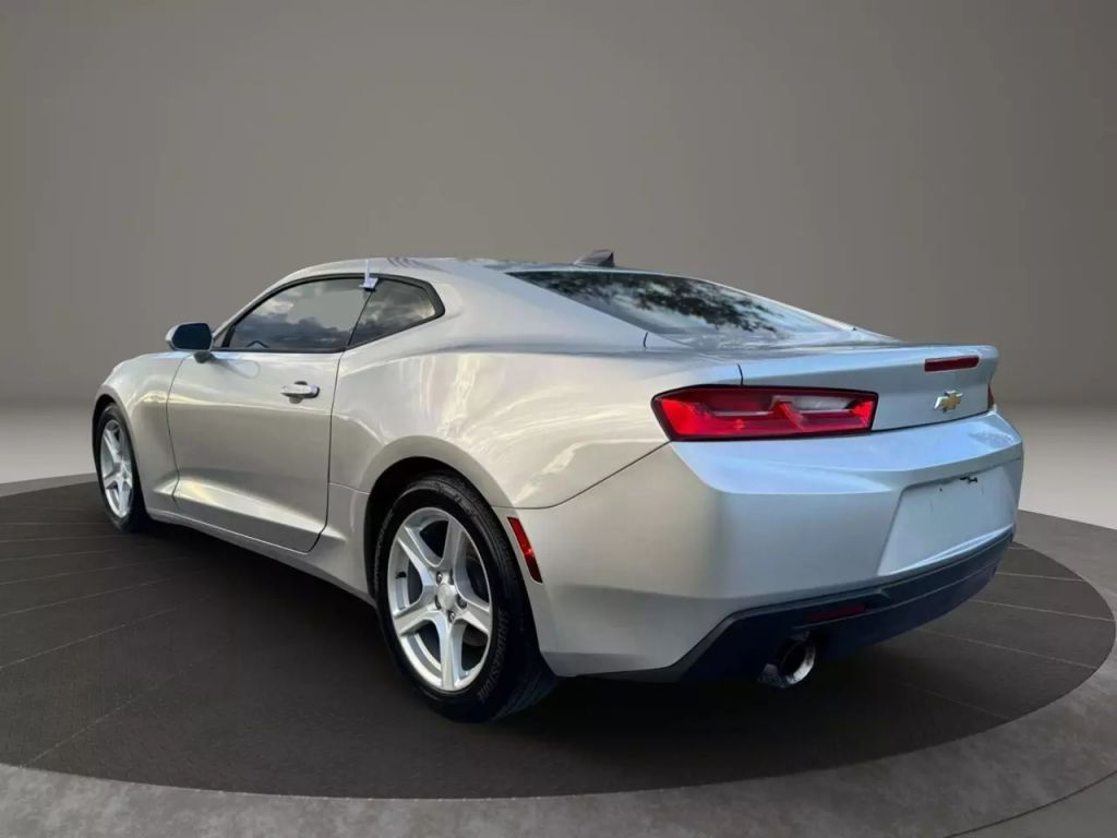 2016 Chevrolet Camaro - Image 5 2016 Chevrolet Camaro - Image 5
