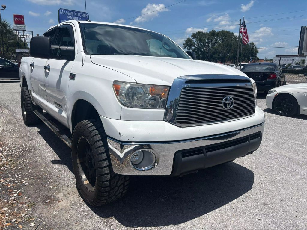 2011 TOYOTA TUNDRA CREWMAX PICKUP V8, FLEX FUEL, 5.7 LITER PICKUP 4D 5 1/2 FT