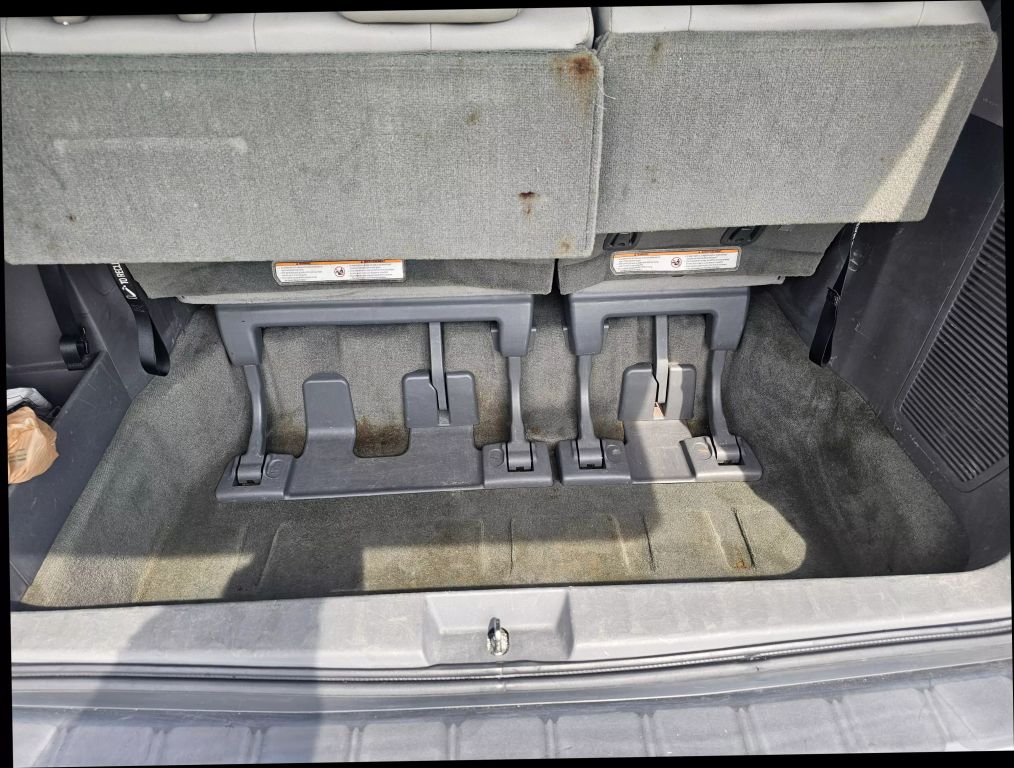 2015 Toyota Sienna - Image 19 2015 Toyota Sienna - Image 19
