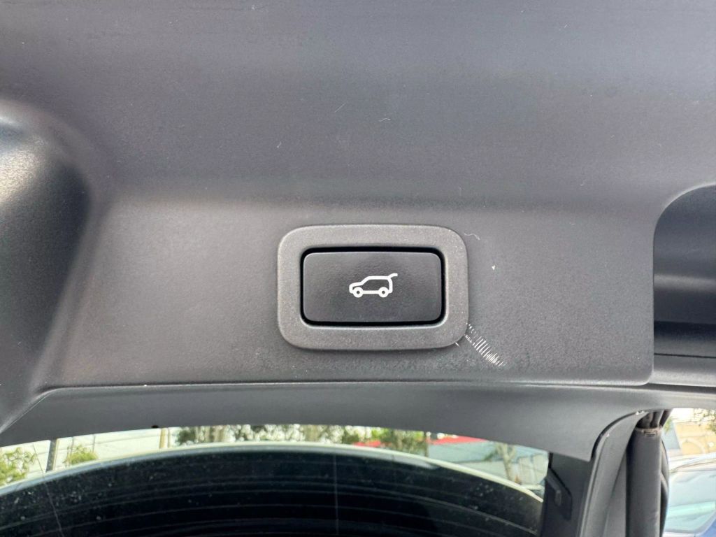 2018 JAGUAR F-PACE SUV 4-CYL, TURBO DSL, 2.0L 20D PRESTIGE SPORT UTILITY 4D
