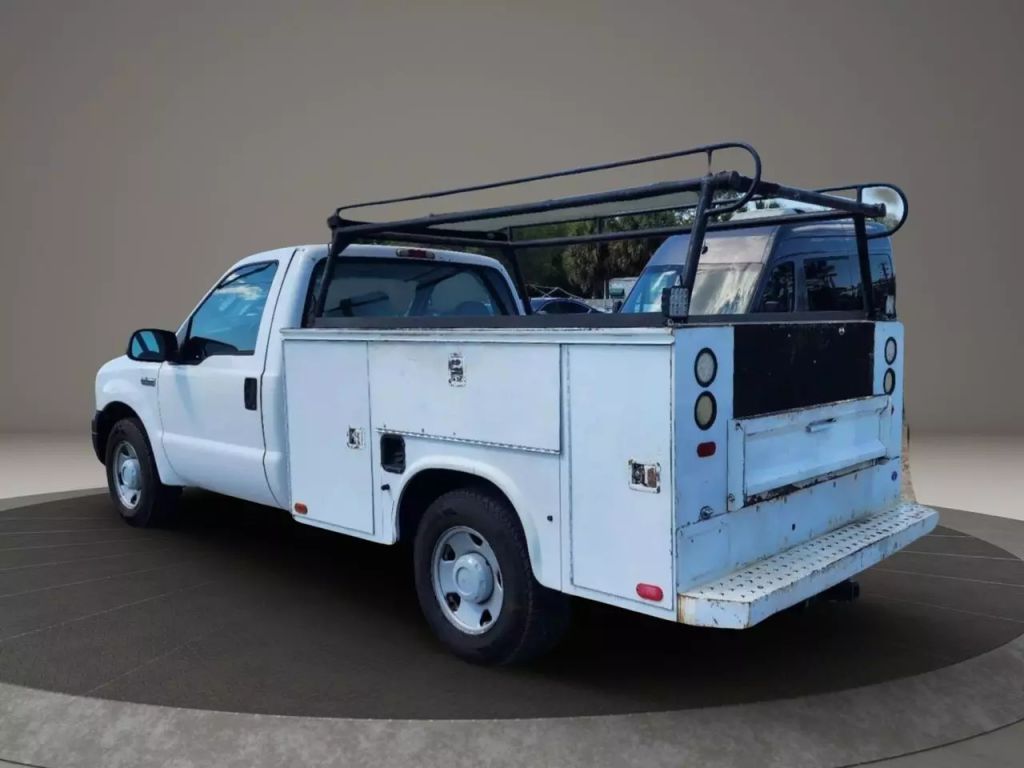 2005 Ford F250 Super Duty Regular Cab - Image 3 2005 Ford F250 Super Duty Regular Cab - Image 3