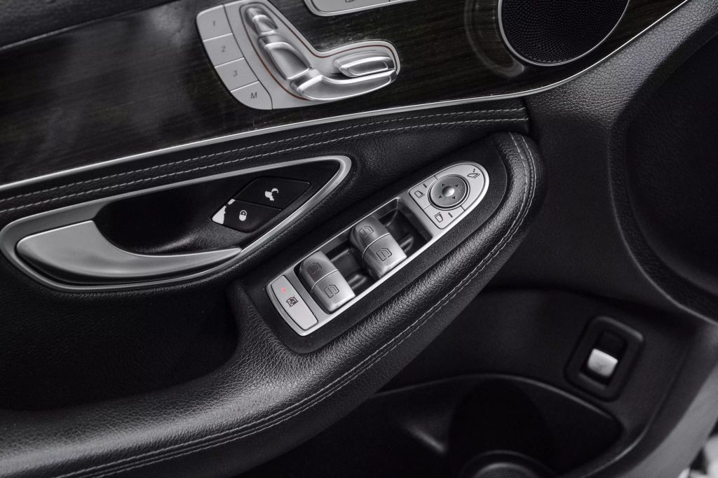 2016 MERCEDES-BENZ C-CLASS SEDAN 4-CYL, TURBO, 2.0 LITER C 300 SEDAN 4D