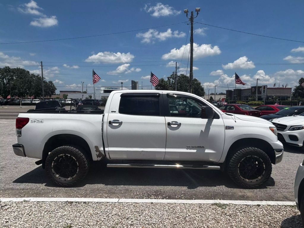2011 TOYOTA TUNDRA CREWMAX PICKUP V8, FLEX FUEL, 5.7 LITER PICKUP 4D 5 1/2 FT
