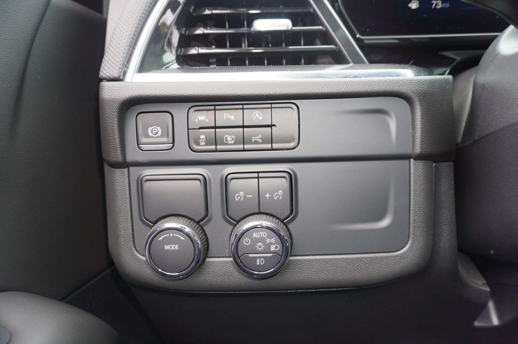 2025 CHEVROLET SUBURBAN SUV V8, ECOTEC3, DFM, 5.3 LITER RST SPORT UTILITY 4D