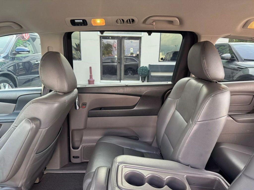 2017 HONDA ODYSSEY VAN V6, I-VTEC, 3.5 LITER SE MINIVAN 4D