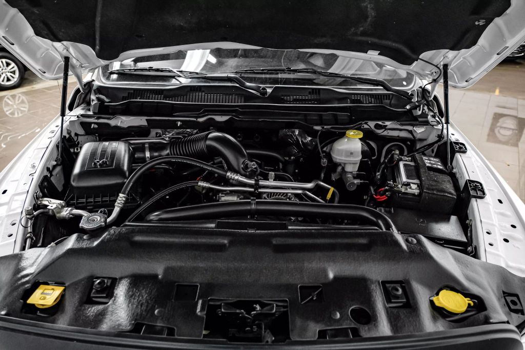 2022 RAM 1500 CLASSIC CREW CAB PICKUP V8, HEMI, 5.7 LITER TRADESMAN PICKUP 4D 6 1/3 FT
